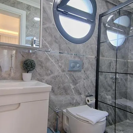 Villa Oeluedeniz Private With Pool Fethiye